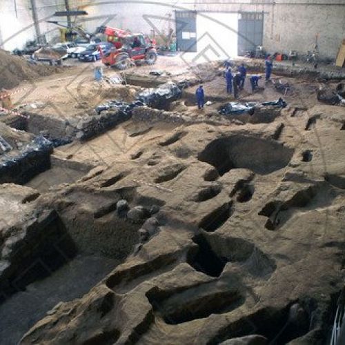 Excavación aparcamiento C/ Guiomar de Ulloa (obra de Promoávila, Ávila)